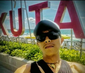 Denny, 29, Depok (West Java)