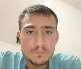Bau Ionut Emmanu, 27, Avrig