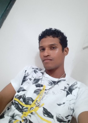 Carlos, 25, Brazil, Vila Velha