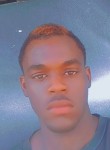 Guitho, 18, Villa Francisca