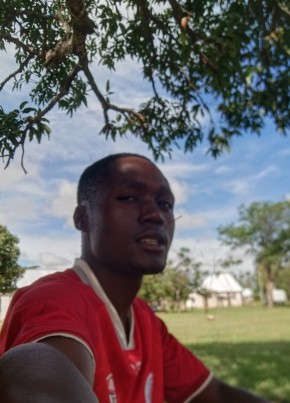Wiliamson, 27, Tanzania, Mwanza
