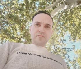 Mohamed, 35, Kallithea