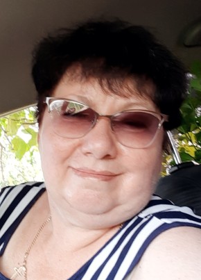 Galina, 62, Russia, Peschanokopskoye