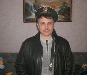 Виктор, 60 лет, Луганськ