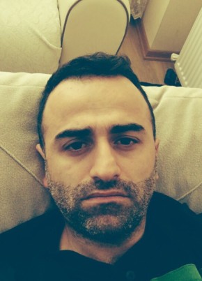 musti, 40, Türkiye Cumhuriyeti, İstanbul