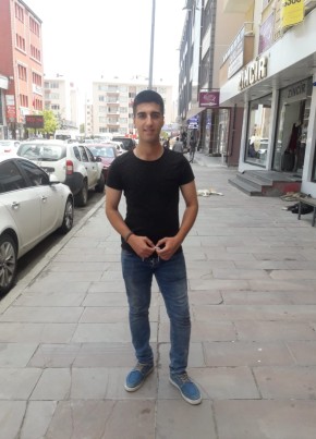 Tarık, 27, Türkiye Cumhuriyeti, Kars