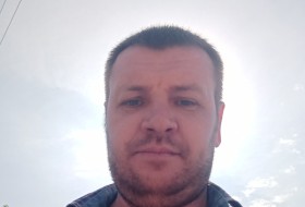 Yuriy Tarakanov, 43 - Just Me