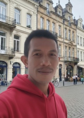 Joksin из Manokwari 37 лет