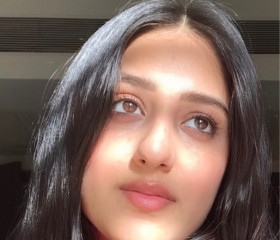 Aarushi, 29, Ahmedabad