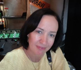 Zhanna, 44, Saint Petersburg