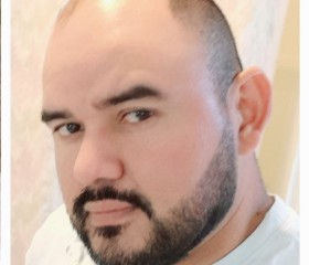Frank, 41, Peterborough