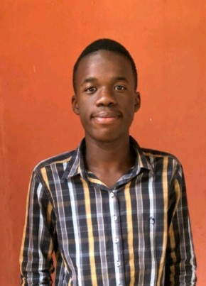 Tarcio, 20, República de Angola, Loanda