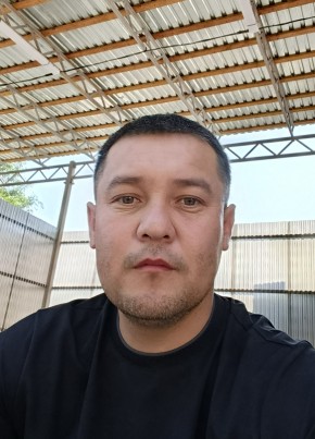 Adil Yerkenov из Канта 34 года