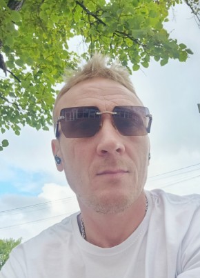 Сергей из Кургана 42 года