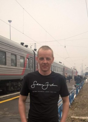 Артём, 34, Россия, Уват