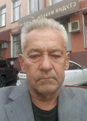Виталий. из Великого Новгорода 63 года