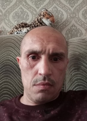 Александр из Болгара 42 года