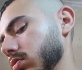 صالح, 20, Ramallah