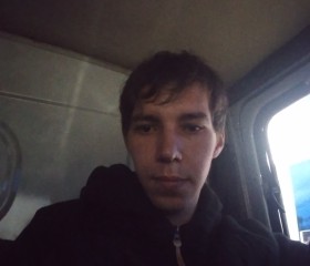 Oleg, 24, Vanino