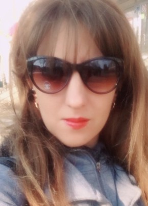 Эльвира, 33, Россия, Казань