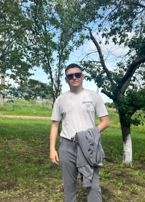 Денис из Михайловск (Ставропольского край) 23 года