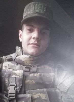 Рустем из Казани 23 года