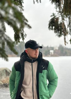 Артём из Тихвина 23 года