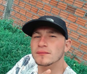 Wallace, 19, Viseu