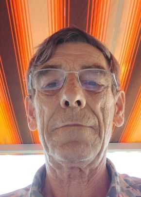 Константин из Казани 66 лет
