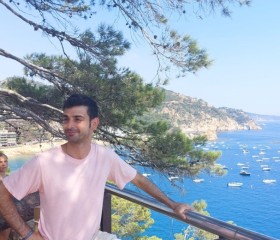 Mupi, 35, Barakaldo
