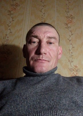 Дмитрий Чистяков из Салавата 41 год