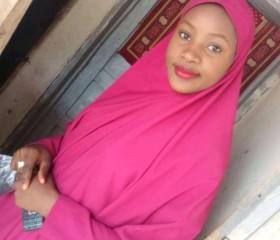 Maryam, 24, Abuja
