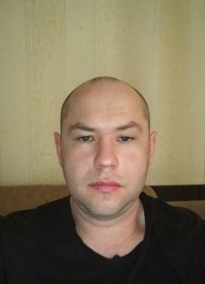 Максим, 32, Россия, Берёзовский