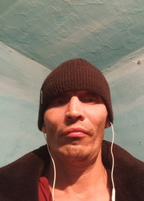 Александр из Тулуна 42 года