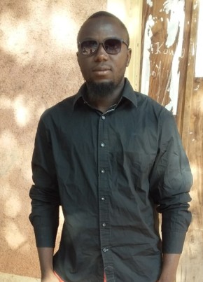 Kebe boum son, 24, République de Guinée, Conakry