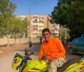 عٌمًر عٌزٍيَزٍ, 19, Zagazig
