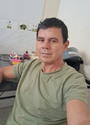 Valfir gomes из São Caetano do Sul 46 лет