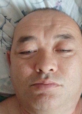 Канат из Астаны 45 лет