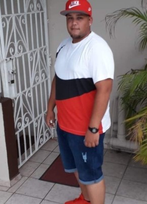 Luis, 29, Commonwealth of Puerto Rico, Bayamón