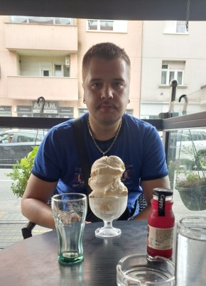 Ante из Zagreb 32 года