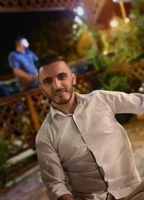Sotiris из Lemverder 37 лет