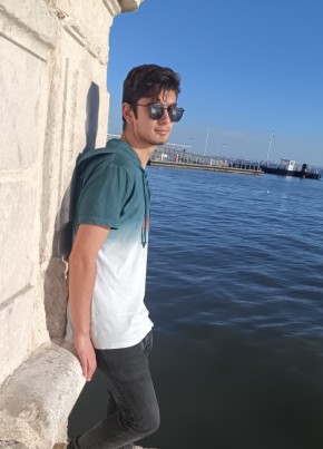 Eduardo, 18, República Portuguesa, Leiria