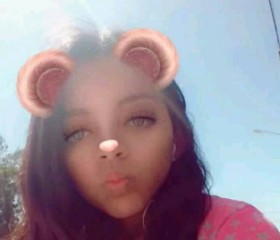 Selena, 23, General Pico