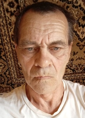 Толя из Омска 65 лет