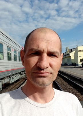 Анатолий из Сыктывкара 48 лет