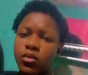 Geurry, 18, Port-au-Prince