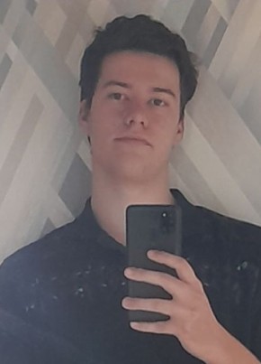 Андрей из Новосибирска 22 года