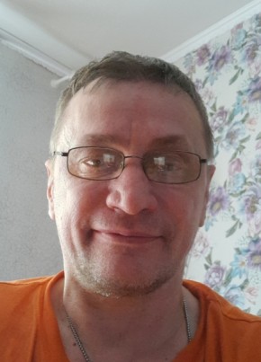 Александр из Смоленска 54 года
