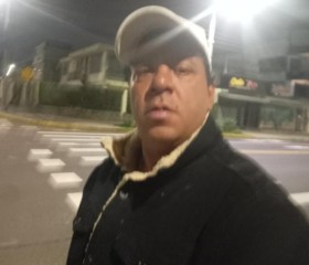 Humberto, 49, Quito