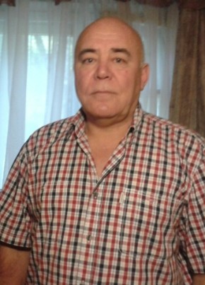     Рустам, 64, Россия, Солнцево